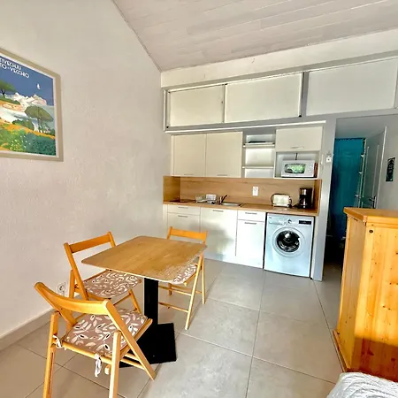 Villa Occhiatana, Santa Giulia *