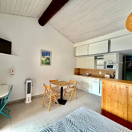 Βίλα Occhiatana, Santa Giulia